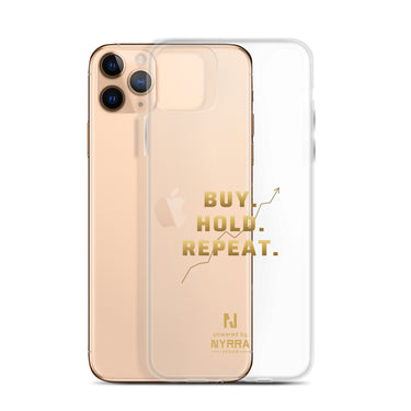 iPhone 11 Pro Max Hülle BUY. HOLD. REPEAT. transparent mit Gold – Hülle neben dem Gerät, powered by Nyrra-Design