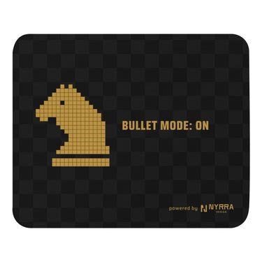 Mauspad BULLET MODE: ON – goldener Pixel-Springer auf schwarzem Schachbrett, powered by Nyrra-Design