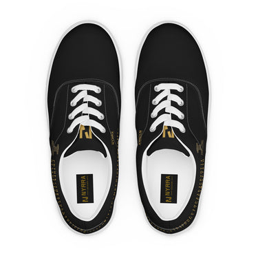 Herren Lace-Up Sneaker Mjölnir von vorne, goldener Mjölnir mit Knotenwerk schaut über die Schnürung