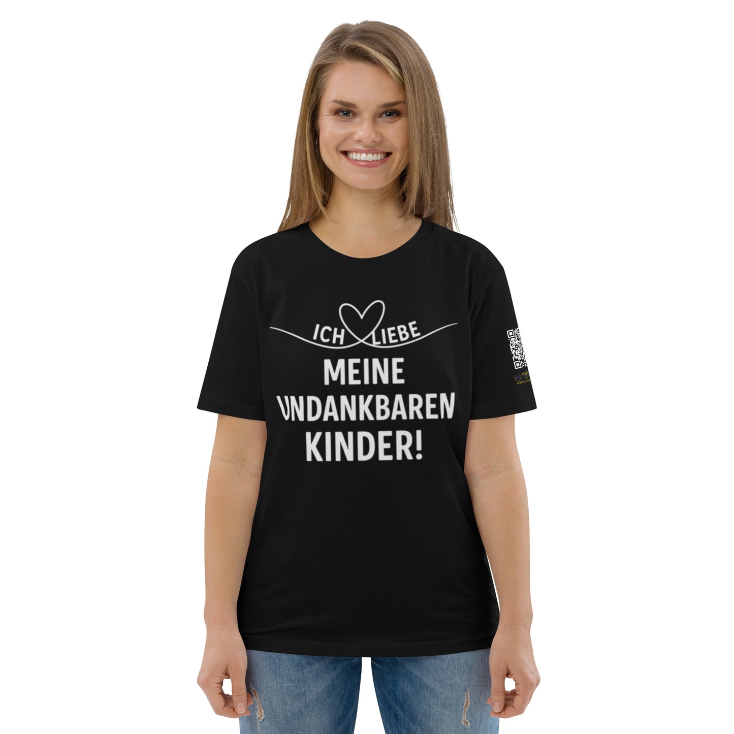 schwarzes T-Shirt mit weißem Text ich liebe meine undankbaren kinder, Herzsymbol zwischen ich und liebe, QR-Code auf dem rechten Ärmel
