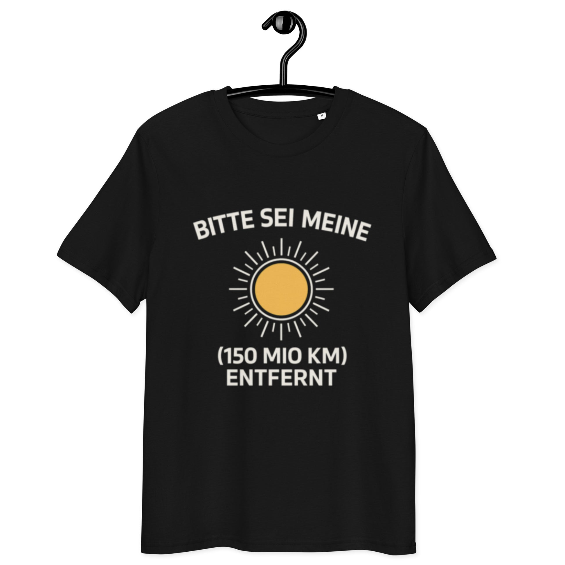 schwarzes T-Shirt mit Spruch bitte sei meine 150 mio km entfernt, stilisierte gelbe Sonne als Grafikmotiv
