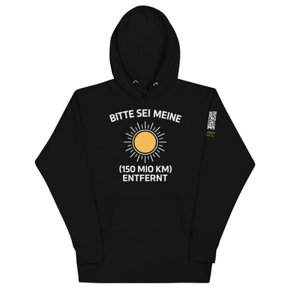 schwarzer Hoodie mit Aufdruck bitte sei meine Sonne 150 Mio km entfernt, Sonnensymbol, QR-Code am Ärmel
